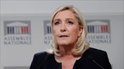Γαλλία: Λε Πεν «ψηφίζει» ο Εθνικός Συναγερμός παρά τις απώλειες