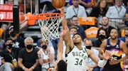 ΝΒΑ: Η επιστροφή του Greek Freak δεν εμπόδισε το Φοίνιξ να κάνει το 1-0 στους τελικούς