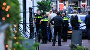 Ολλανδία: Σε κρίσιμη κατάσταση ο δημοσιογράφος που πυροβολήθηκε στο Άμστερνταμ
