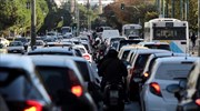 Δυσχέρεια στην κυκλοφορία των οχημάτων στη Λ. Αλεξάνδρας