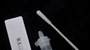 Self tests: Έως και 17/7 η διάθεσή τους μέσω φαρμακείων - Θα χορηγούνται και στους 12-17 ετών