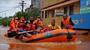 Ινδία: Περισσότεροι από 160 οι νεκροί από τις καταρρακτώδεις βροχές