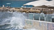 Καιρός: Υποχωρεί σήμερα ο καύσωνας, δυναμώνουν οι άνεμοι