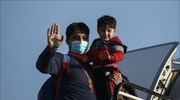Γερμανία: Η κυβέρνηση αναστέλλει μέχρι νεωτέρας τις απελάσεις προσφύγων προς το Αφγανιστάν