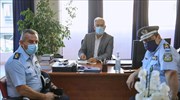 Στα αστυνομικά τμήματα Περιστερίου και Ασπροπύργου ο Τάκης Θεοδωρικάκος