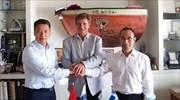 Στα γραφεία της XRTC στον Πειραιά ο νέος κι ο απερχόμενος γ. διευθυντής του Κινέζικου Νηογνώμονα