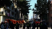 Μπατούμι: Διασώστες αναζητούν 10-15 παγιδευμένους στα συντρίμμια της πολυκατοικίας που κατέρρευσε