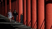 Τι μπορεί να διδάξει το Ισραήλ τη Βρετανία για την «ανάφλεξη» της πανδημίας;