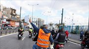 Συνεχίζουν τις κινητοποιήσεις οι εργαζόμενοι στο λιμάνι του Πειραιά