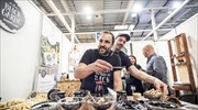 Γκουρμέ προϊόντα από ελληνικό μαύρο σκόρδο σε τέσσερις ηπείρους