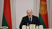 Λευκορωσία: Παραδοχή Λουκασένκο ότι ο στρατός βοήθησε τους μετανάστες να μπουν στην ΕΕ