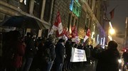 «AKP παραιτηθείτε» - Στους δρόμους οι Τούρκοι για την λίρα