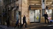 Ανήσυχοι οι Πορτογάλοι καλωσορίζουν τους νέους περιορισμούς