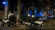 Επίθεση κουκουλοφόρων με μολότοφ στο ΑΤ Ακροπόλεως - Επτά προσαγωγές