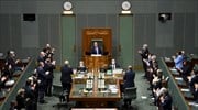 Αυστραλία: Θύμα σεξουαλικής παρενόχλησης ή εκφοβισμού 1 στους 3 εργαζόμενους στο κοινοβούλιο