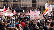 Αυστρία- κορωνοϊός: Δεκάδες χιλιάδες διαδήλωσαν κατά της καραντίνας