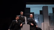Κριτική παράστασης: Είδαμε την «Τριλογία των Λήμαν Μπράδερς» στο θέατρο Ιλίσια