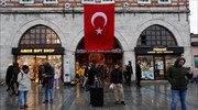 Τουρκία: Η «βαριά» σκιά του Ερντογάν στην οικονομία της χώρας