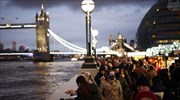 Βρετανία: Δεν μπορεί να παράσχει «εγγυήσεις» για Χριστούγεννα χωρίς περιορισμούς