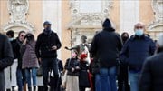 Ιταλία: Tαχύτερη η εξάπλωση του covid στους πολίτες κάτω των 40 ετών