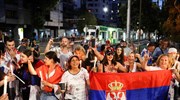 Έντονες αντιδράσεις στη Σερβία για τη μεταχείριση του Τζόκοβιτς