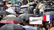 Γαλλία: Τετραπλασιάστηκαν οι αντιεμβολιαστές που διαδηλώνουν