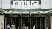Σε «κίνδυνο» το BBC -  Στοχοποιείται για να σωθεί ο Τζόνσον;