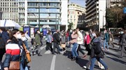 Εξαδάκτυλος: Η Όμικρον κυριαρχεί αλλά δεν έχει εκτοπίσει την Δέλτα