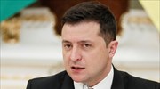 Ουκρανία: Ο πρόεδρος Ζελένσκι ευχαρίστησε στις ΗΠΑ για την «άνευ προηγουμένου» βοήθεια