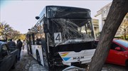 Θεσσαλονίκη: Λεωφορείο έπεσε σε σταθευμένο ταξί - Τραυματίστηκε ο οδηγός