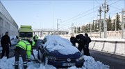 Αττική οδός: Τρίτη ημέρα ταλαιπωρίας - Ακόμα απεγκλωβίζουν αυτοκίνητα