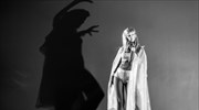 Γιάννης Χουβαρδάς: Το «Πονηρό πνεύμα» του Νόελ Κάουαρντ στο Εθνικό Θέατρο
