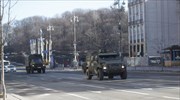 Ρωσικός στρατός: Οι άμαχοι μπορούν να εγκαταλείψουν «ελεύθερα» το Κίεβο
