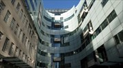 Αντίποινα στο BBC σε τυχόν απαγόρευση του RT φοβάται η Βρετανία
