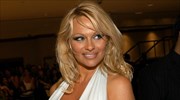 Η Pamela Anderson θα πει τα πράγματα με το όνομά τους στο νέο ντοκιμαντέρ του Netflix