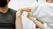 Βρετανία: 15 εβδομάδες προστασία από την αναμνηστική δόση στους άνω των 65 ετών