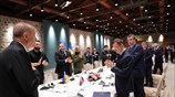 Συνομιλίες στο Ντολμά Μπαχτσέ