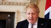 Βρετανία: Παραδοχή Τζόνσον ότι θα αυξηθεί το κόστος ζωής, με αναφορές στη Θάτσερ