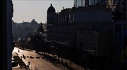 Το Κίεβο «ανασαίνει» και πάλι - Εκατοντάδες επιστρέφουν στην πόλη