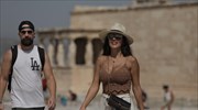Guardian για Ελλάδα: «Ο τουριστικός τομέας ανακάμπτει - Όλοι οι οιωνοί φαίνονται θετικοί»