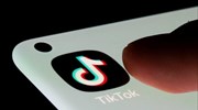 Ρωσία: Πρόστιμο στο TikTok επειδή δεν αφαίρεσε αναρτήσεις που προωθούν την «προπαγάνδα ομοφυλοφιλικών σχέσεων»