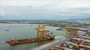 Θεσσαλονίκη: Κατέπλευσαν δύο νέες γερανογέφυρες στο λιμάνι