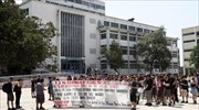 ΑΠΘ: Διαμαρτυρία φοιτητών έξω από τον χώρο όπου γίνονται εργασίες για τη Βιβλιοθήκη
