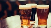 Η «μεγάλη επιτυχία» του Brexit: Επανέρχεται το στέμμα στα ποτήρια μπύρας