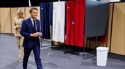 Γαλλικές βουλευτικές εκλογές: Οριακή πρωτιά Μακρόν στον α΄ γύρο