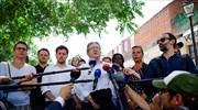 Γαλλία: Ο Μελανσόν υπόσχεται γαλλική υπηκοότητα στον Τζούλιαν Ασάνζ, αν γίνει πρωθυπουργός