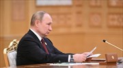 Τι είναι «αηδιαστικό» θέαμα για τον Πούτιν; Οι γυμνόστηθοι ηγέτες της G7