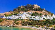 Capital Economics: Ο τουρισμός στηρίζει την ανάπτυξη στην Ελλάδα  - Αγκάθι το υψηλό κόστος δανεισμού