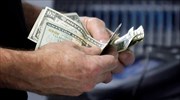 «Παγίδα» τα κέρδη δολαρίου για την παγκόσμια οικονομία