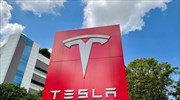 Tesla: Ανώτερα των προβλέψεων τα κέρδη - Μείωση εσόδων κατά δεύτερο διαδοχικό τρίμηνο